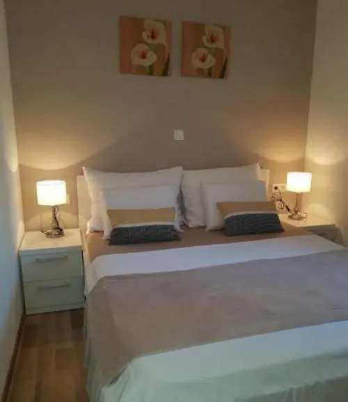 Apartmani Tony Trogir Apartamento
