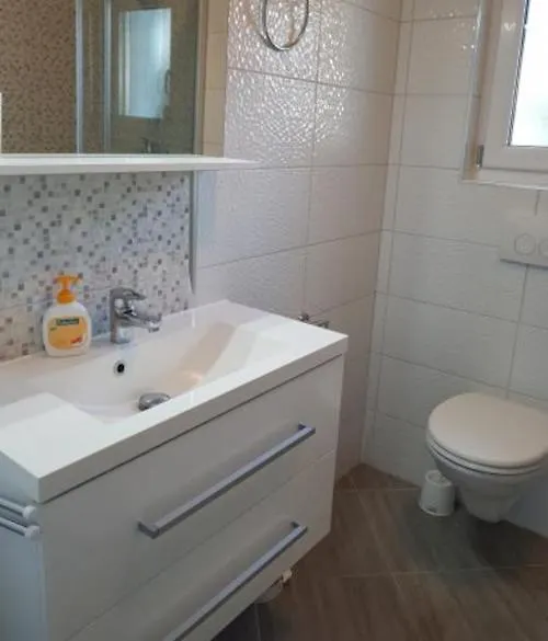 Apartmani Tony Trogir 0*,